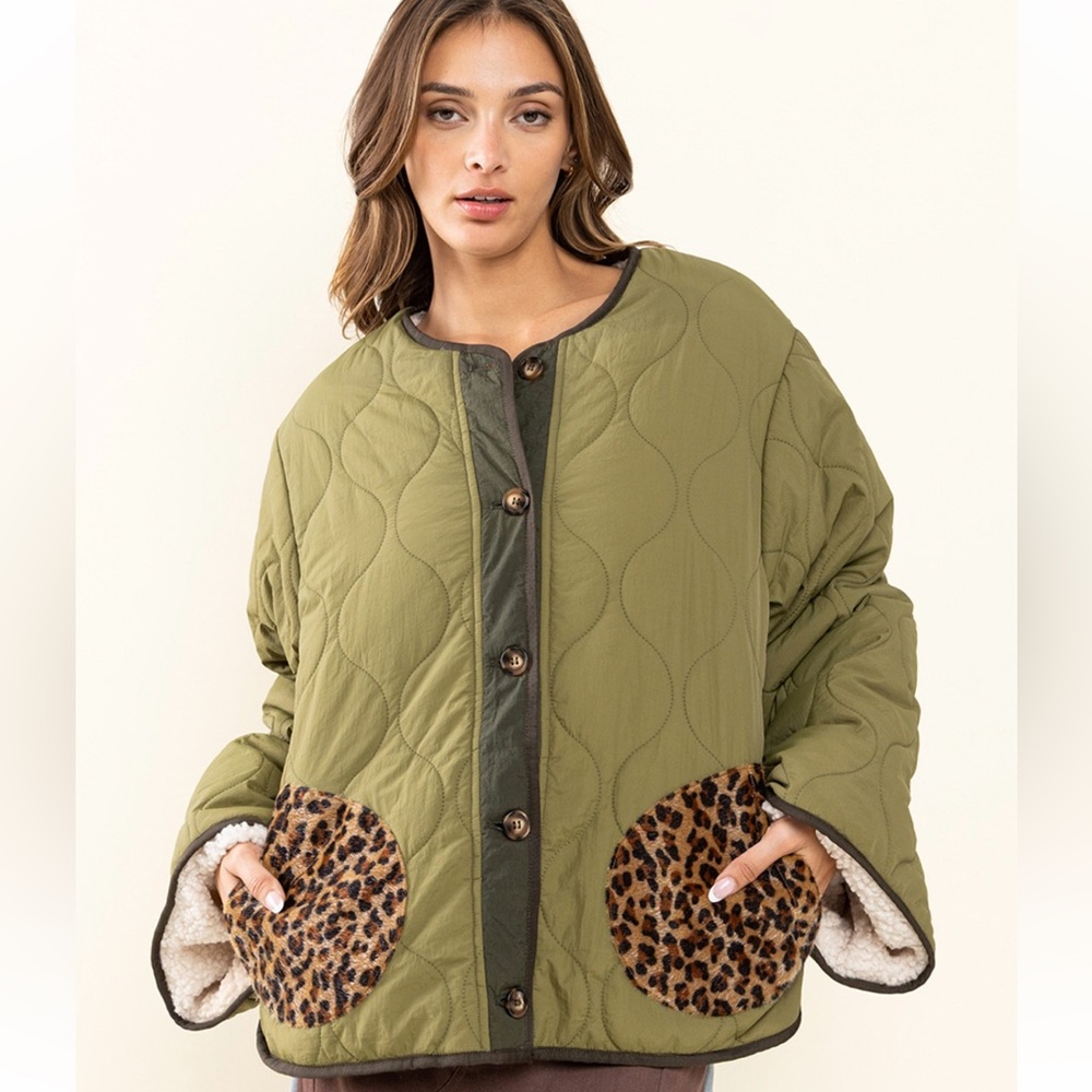 14 Fabulous Contrast Wave Textured Jacket - Picture 3 of 5